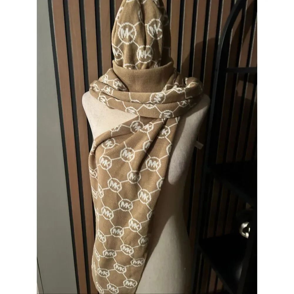Michael Kors tan/brown hat and scarf winter stylish attire